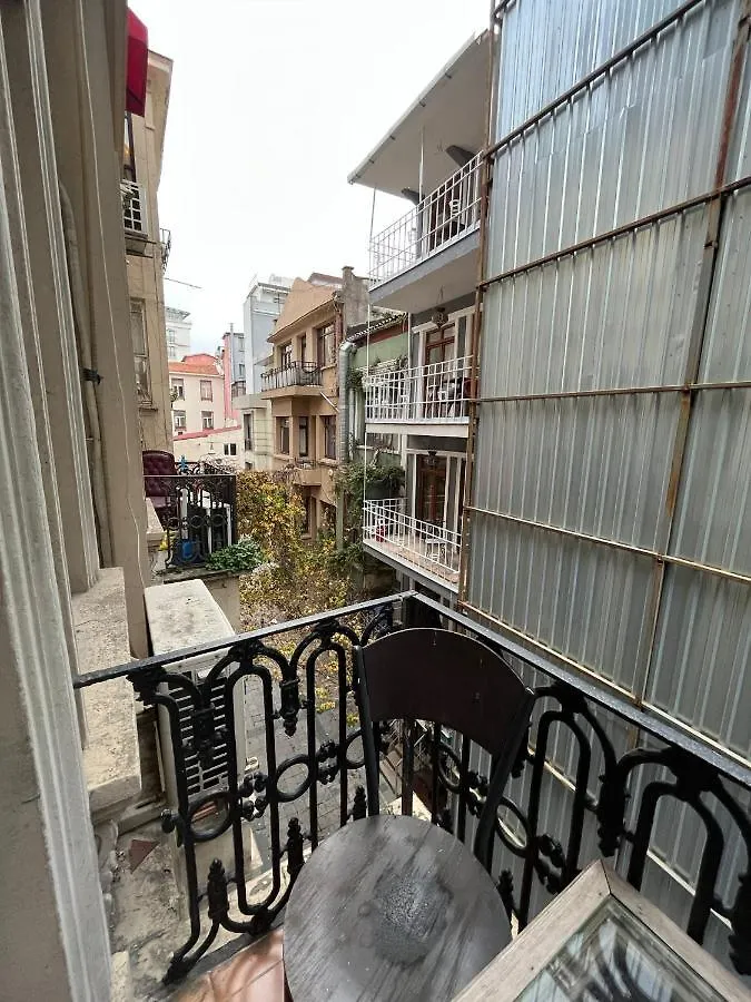 Chambers Of The Boheme Hostel Istanbul