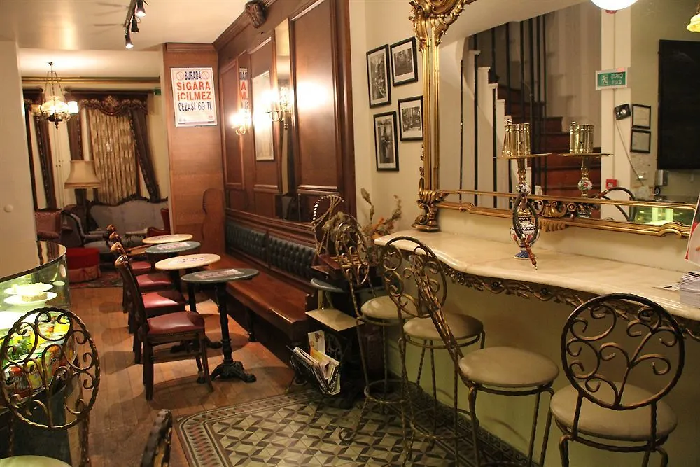 Chambers Of The Boheme Hostel Istanbul