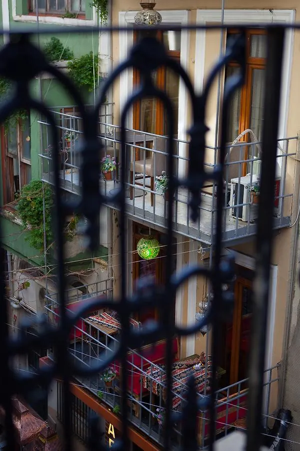Chambers Of The Boheme Hostel Istanbul Turkey