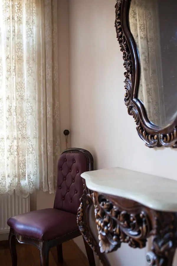 Chambers Of The Boheme Hostel Istanbul
