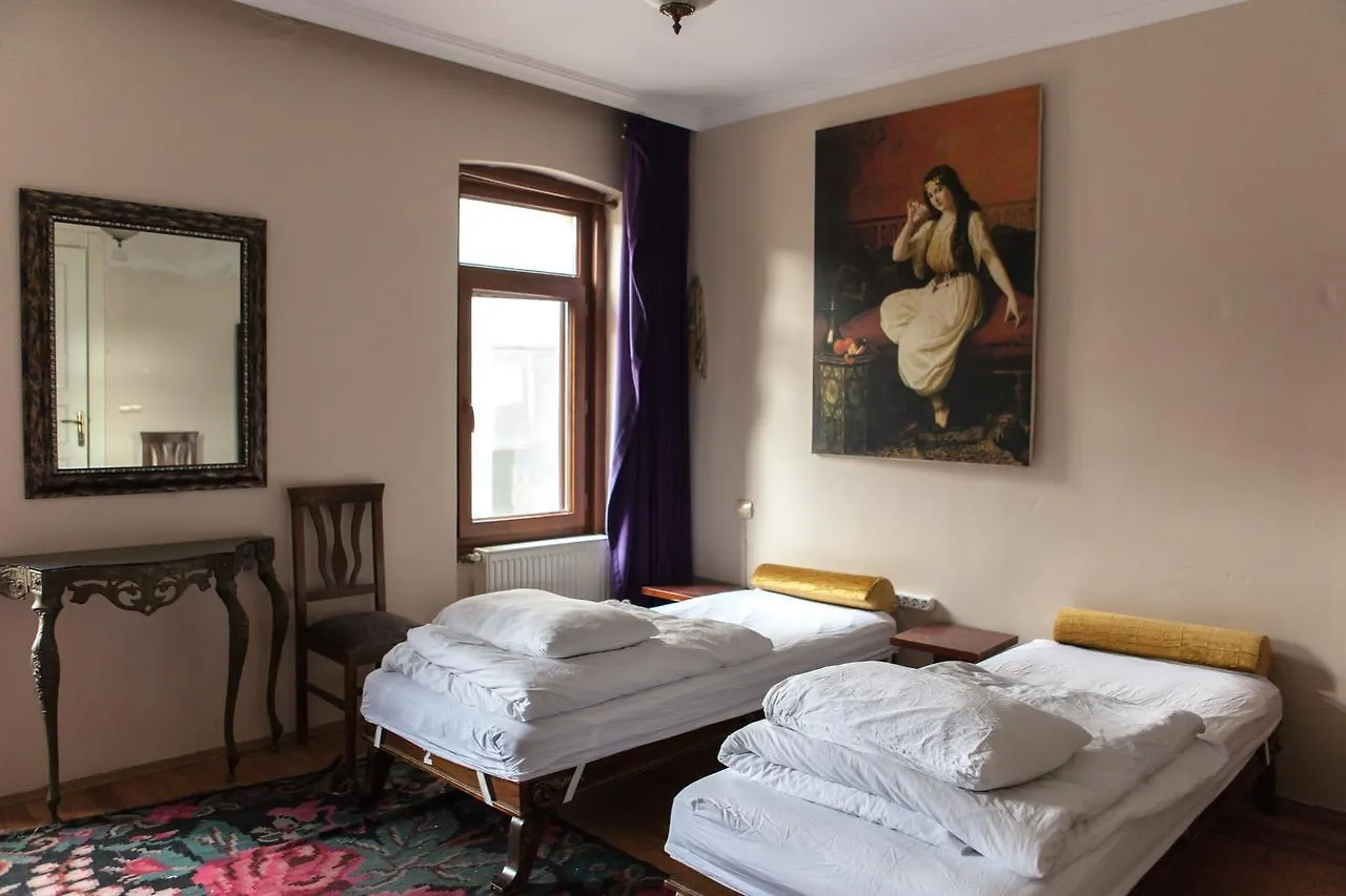 Chambers Of The Boheme Hostel Istanbul